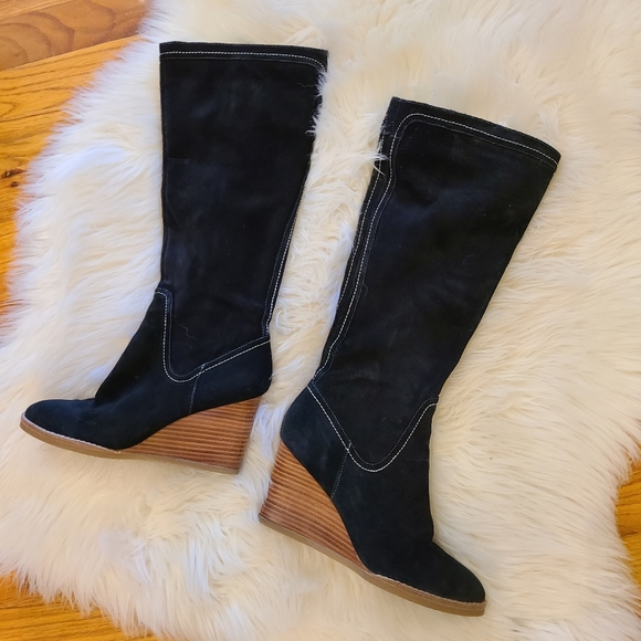 Suade Boots - Picture 2 of 9